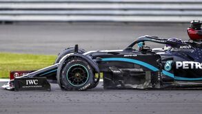 Hamilton faz história numa corrida onde os pneus foram protagonistas