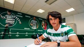 Martim Marques assina contrato profissional com o Sporting