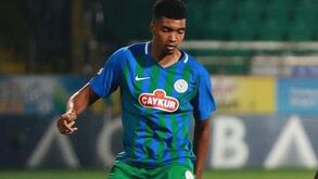 Ivanildo Fernandes regressa ao Sporting e quer ser opção