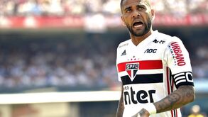 Daniel Alves avisa: «Se não for para acreditar, não contem comigo»