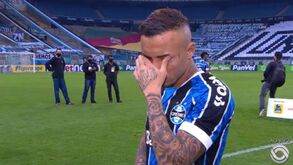 Cebolinha despede-se do Grémio em lágrimas: «Benfica? A situação está bem avançada»