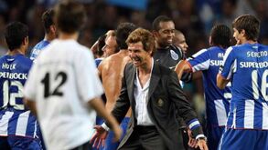 «Não se esqueçam do que nos roubaram»: Villas-Boas divulga planos 'top-secret' para Supertaça contra Benfica de Jesus