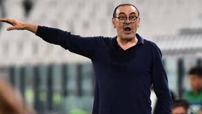 Juventus oficializa saída de Sarri e prepara-se para indemnizar o treinador em muitos milhões