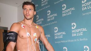 Época do Benfica começa com testes médicos