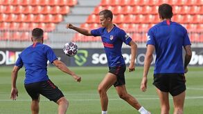 Atlético Madrid suspende treino à espera dos resultados de novos testes à Covid-19