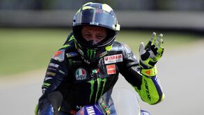 Valentino Rossi é 'rei' do GP Portugal e tem recorde numa derrota