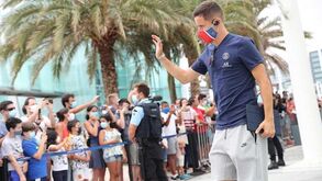 PSG sentiu o apoio dos adeptos na chegada a Lisboa