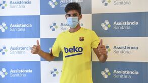 Francisco Trincão já veste as cores do Barcelona