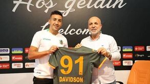 Alanyaspor oficializa Davidson