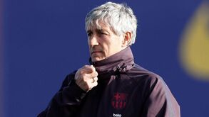 Setién: «Lewandowski é um grande jogador mas não está à altura de Messi»