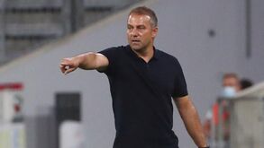 Treinador do Bayern elogia Messi: «O melhor futebolista do Mundo nos últimos anos»