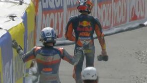 Miguel Oliveira cai no GP Áustria em prova ganha por Dovizioso