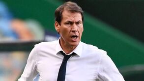 Treinador do Lyon quer ser a 