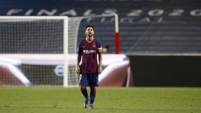 Futuro de Messi discutido em Barcelona gera expectativas em Inglaterra e França