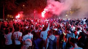 Loucura em Paris: milhares de adeptos do PSG vibram com presença na final da Champions