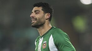 Taremi está livre da seleção iraniana e pode resolver o futuro