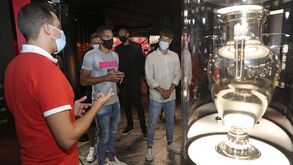 'Aula' de história : Luisão leva reforços ao museu do Benfica