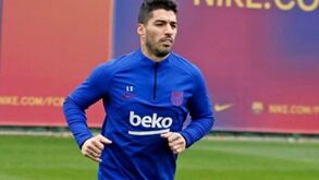 Mensagem enigmática de Suárez depois de ter sido colocado na porta de saída do Barcelona