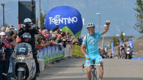 Mikel Landa lidera Bahrain Merida no Tour, CCC despede-se com Greg van Avermaet