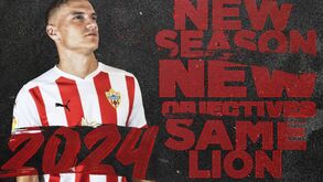 Chaves oficializa saída de Nikolas Maras para o Almería