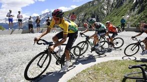 Tour fecha subidas dois dias antes da passagem do pelotão