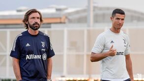 Pirlo orientou primeiro treino na Juventus e contou com Cristiano Ronaldo