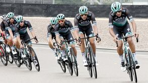 Emanuel Buchmann e Maximilian Schachmann lideram Bora-hansgrohe no Tour