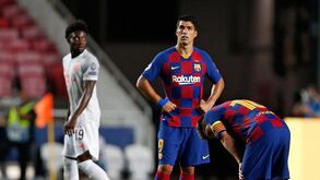 Koeman precisou apenas de um minuto para comunicar a Suárez que não conta com ele