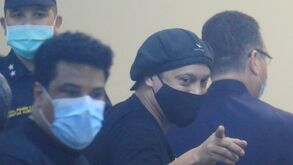 Ronaldinho em liberdade seis meses depois