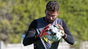 Luís Maximiano espera proposta: guarda-redes ainda pode sair do Sporting