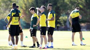Rúben Amorim acerta aspetos táticos no treino do Sporting