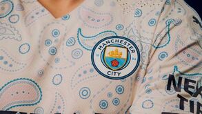 Manchester City anuncia equipamento e adeptos só pedem... Messi