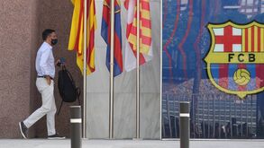 Presidente do Barcelona admite demitir-se para segurar Messi