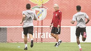 Jorge Jesus perde a paciência e desespera por reforços