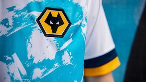 Wolverhampton apresenta equipamento alternativo para 2020/21