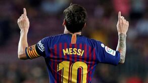 As sanções a que Messi estará sujeito se não se apresentar no Barcelona