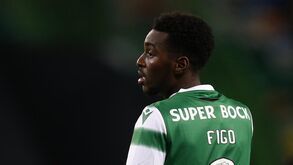 Camacho volta a emigrar