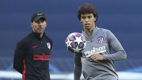 Simeone em busca do melhor 'habitat' para João Félix: as correções para 'afinar' o avançado