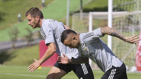 Benfica treina na máxima intensidade: Jorge Jesus puxa pelos jogadores