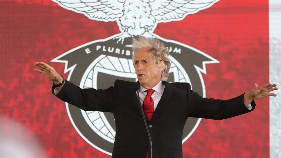 «Benfica vai jogar o triplo. Vamos arrasar»: tudo o que Jorge Jesus disse na apresentação