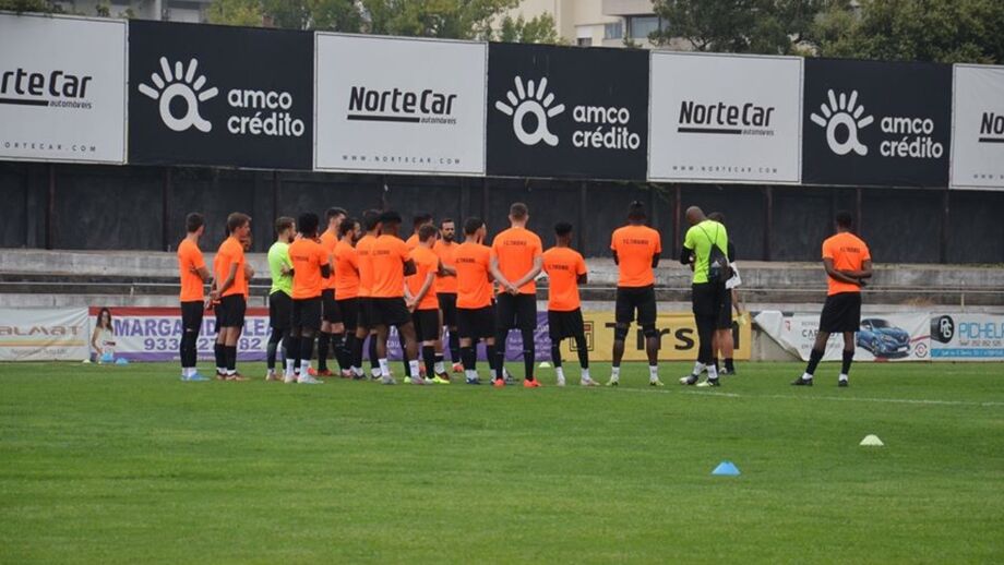 Cavani no Tirsense? Para o treinador, o uruguaio não tinha lugar no plantel