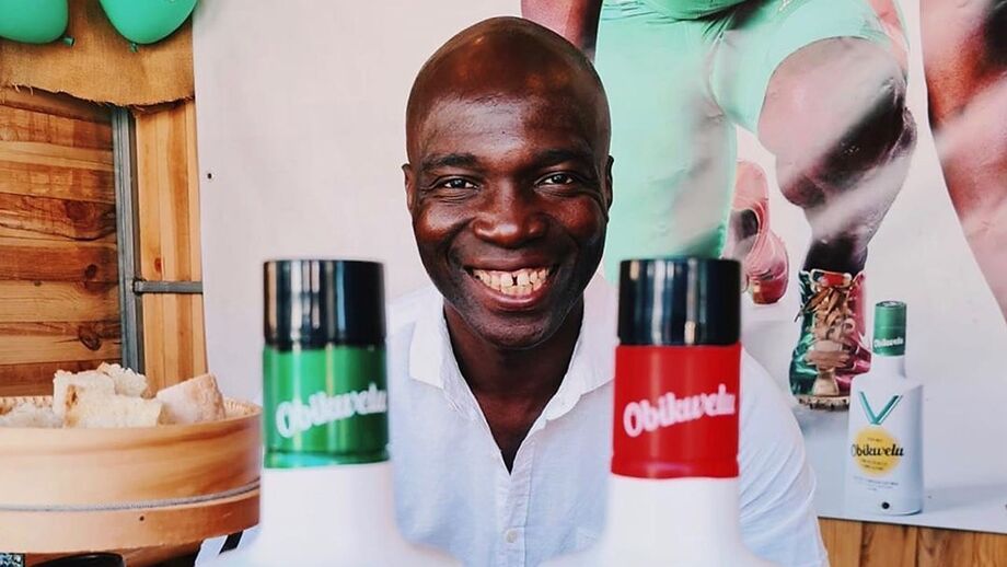 Francis Obikwelu apresenta azeite à campeão
