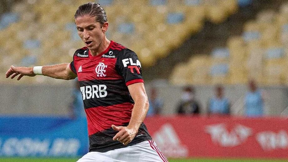 Lateral do Flamengo diz que nunca aprendeu tanto como com o agora treinador do Benfica