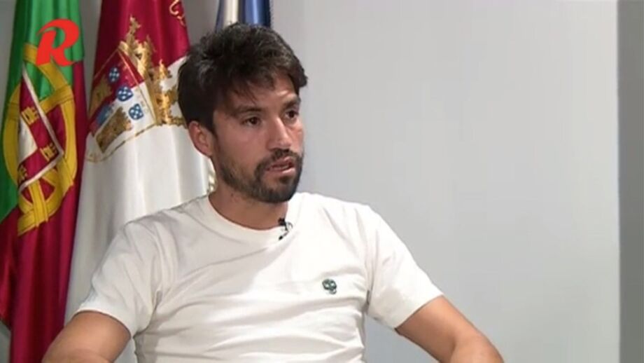 Avançado sueco, de 41 anos, recupera de uma lesão num joelho