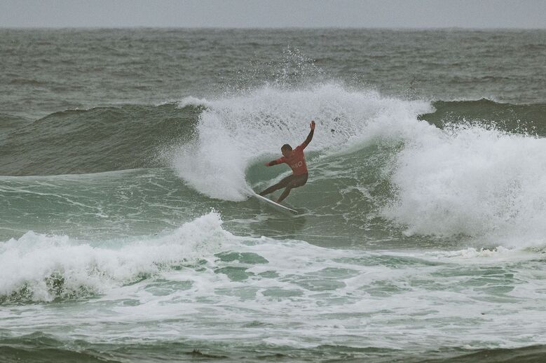 FORTE. Power surf de Vasco fez a diferença