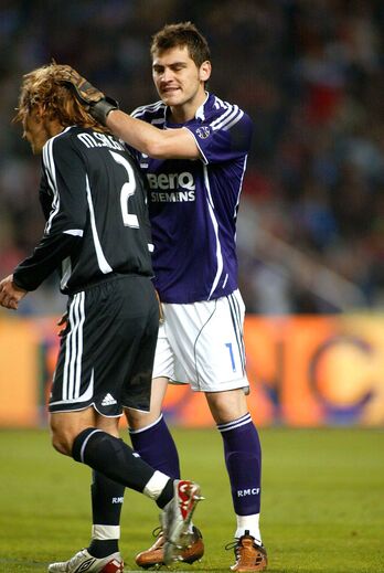 Michel Salgado (Real Madrid), 341 jogos