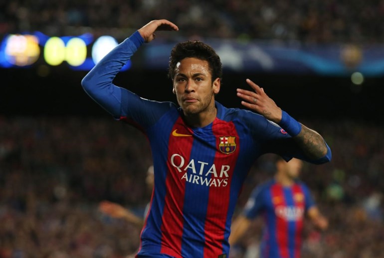 Neymar - El brasileño rescindió su contrato con el Barcelona en el verano de 2017 por varios desencuentros con Josep Maria Bartomeu, a imagen de lo que está pasando con Messi.