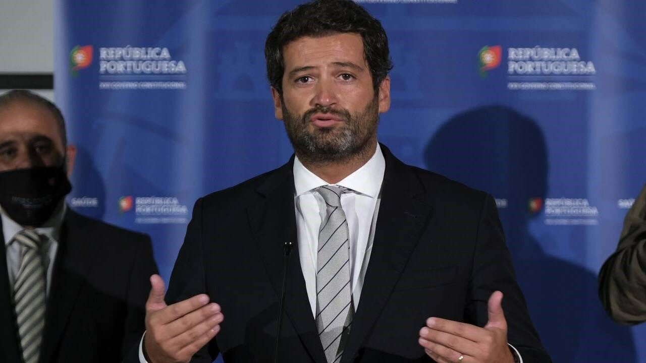 André Ventura remete para Vieira juízo sobre condições ...