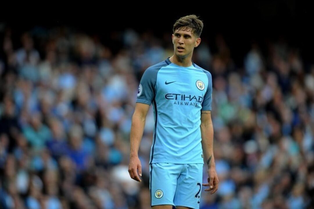 9&ordm; - John Stones (2016/17): contratado ao Everton por 55,6 M&euro;
