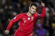 Cristiano Ronaldo totaliza nove jogos com três ou mais golos pela Seleção Nacional. É o jogador líder no Mundo nesta particular, à frente de Ali Daei, o jogador mais próximo nessa estatística particular